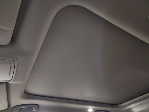 Used 2023 Honda Pilot Touring image 45