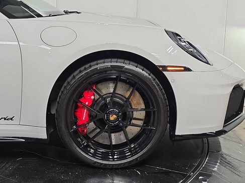 Certified 2026 Porsche 911 Carrera GTS RWD image 11