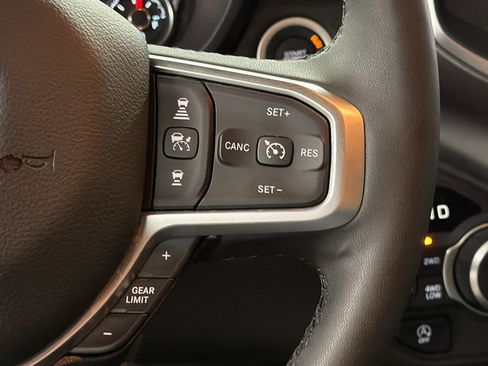 Used 2025 RAM 1500 Big Horn AWD/4WD image 22
