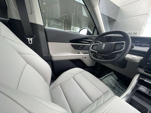 New 2026 Lincoln Nautilus Premier w/ Equipment Group 102A AWD/4WD image 15