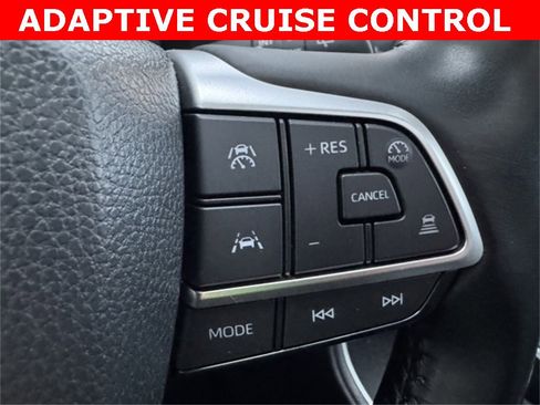 Certified 2025 Toyota Grand Highlander XLE image 29