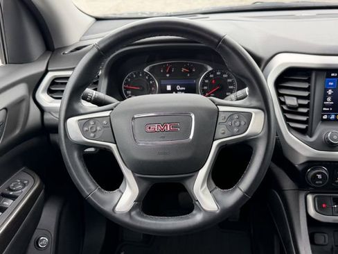 Used 2023 GMC Acadia SLT AWD/4WD image 17