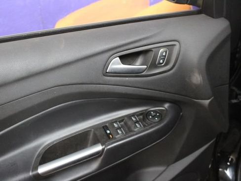 Used 2019 Ford Escape SE AWD/4WD image 13