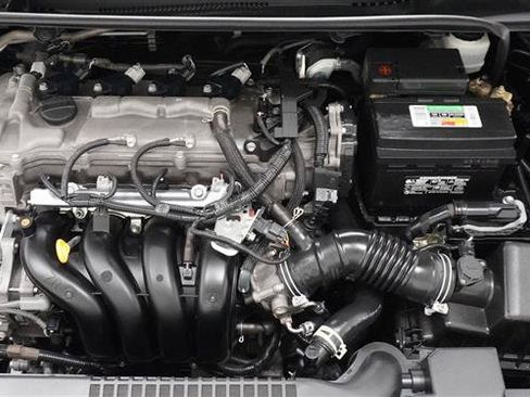 Used 2021 Toyota Corolla LE FWD image 25