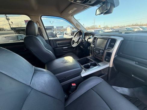 Used 2015 RAM 3500 Laramie image 28