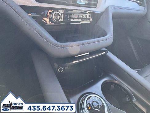 New 2025 Ford Explorer Active w/ Active Comfort Package image 20