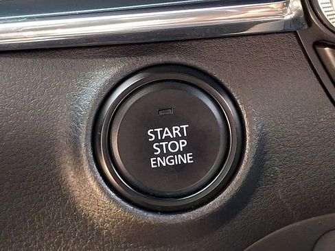 Used 2019 MAZDA MAZDA3 Hatchback w/ Premium Package FWD image 22