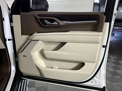 Certified 2023 GMC Yukon XL Denali image 21