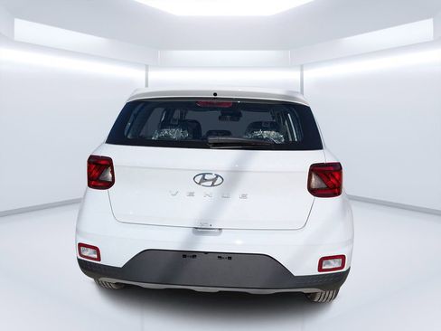 New 2026 Hyundai Venue SE image 4