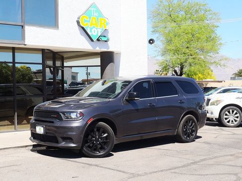 Used 2018 Dodge Durango R/T w/ Technology Group image 3