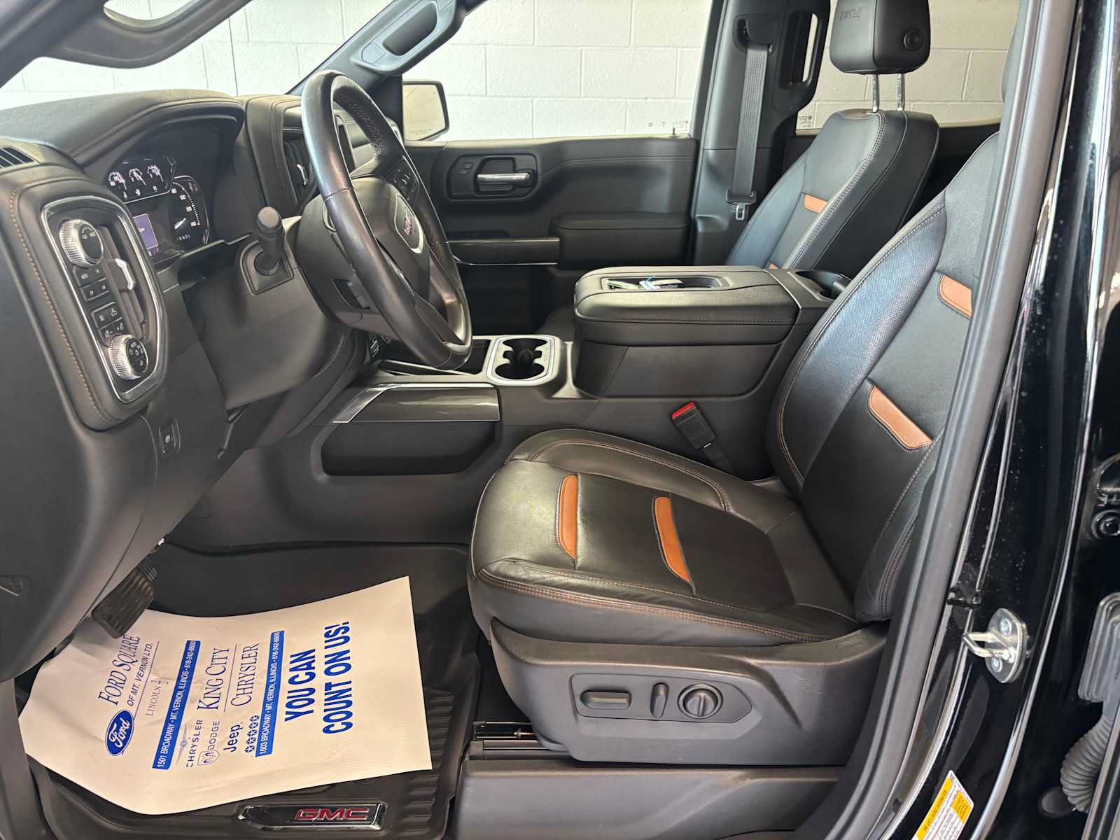 Used 2022 GMC Sierra 1500 AT4 w/ AT4 Premium Package AWD/4WD image 9