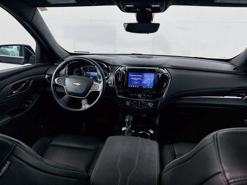 Used 2023 Chevrolet Traverse LT w/ LT Premium Package AWD/4WD image 25
