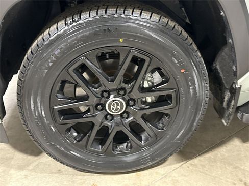 Used 2024 Toyota Sequoia Limited image 26