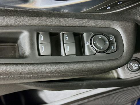 Used 2023 GMC Terrain SLT w/ Tech Package image 26