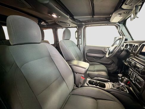 Used 2018 Jeep Wrangler Unlimited Sport S image 29