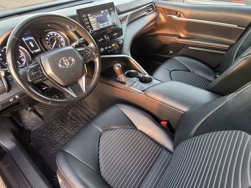 Used 2023 Toyota Camry SE image 13