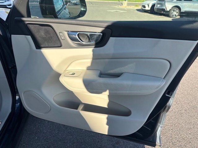 Used 2023 Volvo XC60 B5 Plus w/ Protection Package Premier AWD/4WD image 22