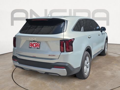 Certified 2026 Kia Sorento LX FWD image 7