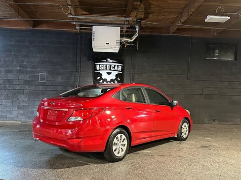 Used 2016 Hyundai Accent SE w/ Option Group 02 FWD image 7