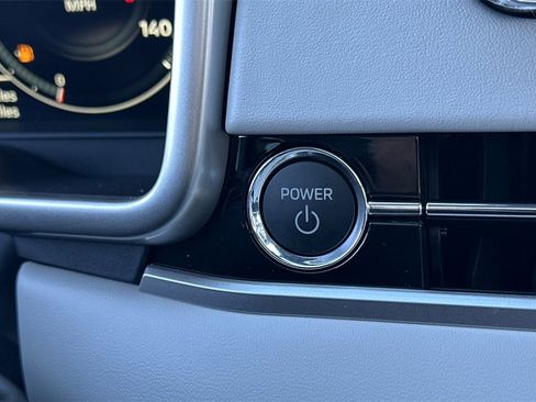 New 2025 Mitsubishi Outlander SEL image 22