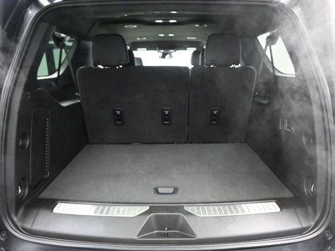Used 2025 GMC Yukon XL Denali image 26