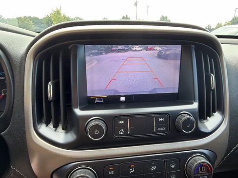 Used 2020 GMC Canyon Denali RWD image 35