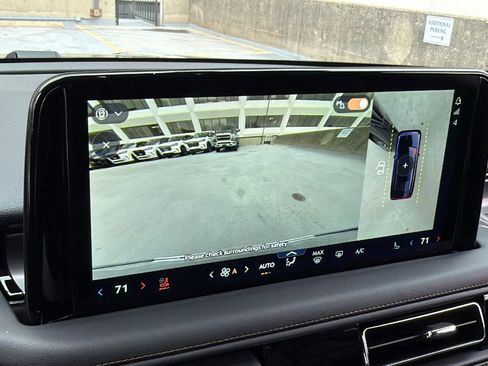 New 2026 Lincoln Aviator AWD image 18