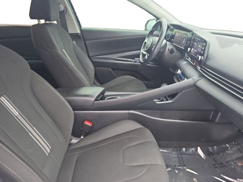 Used 2021 Hyundai Elantra SEL w/ Convenience Package FWD image 15