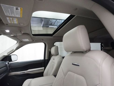 Used 2019 Ford Expedition Max Platinum AWD/4WD image 33