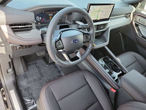 New 2026 Ford Explorer Platinum w/ LUX Leather Package AWD/4WD image 13