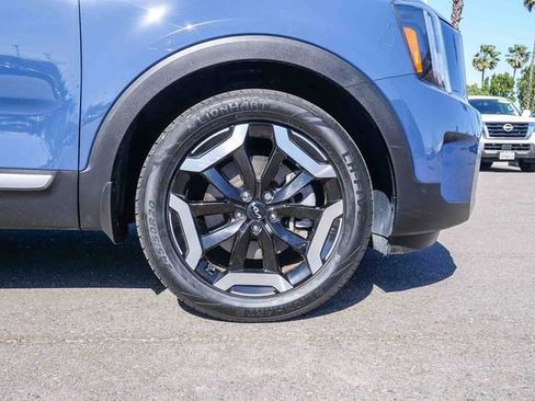 Certified 2023 Kia Telluride EX image 10