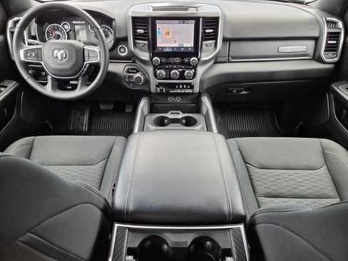 Used 2025 RAM 1500 Big Horn AWD/4WD image 17