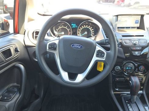 Used 2019 Ford Fiesta SE w/ Equipment Group 201A FWD image 2