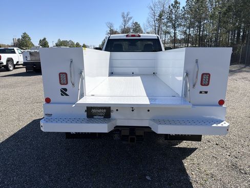New 2025 GMC Sierra 3500 Pro w/ Convenience Package AWD/4WD image 11