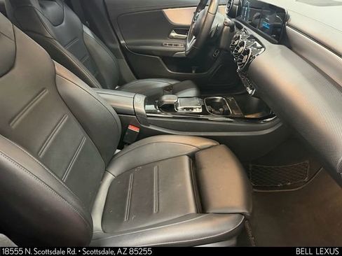 Used 2020 Mercedes-Benz CLA 250 image 12