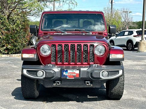 Used 2021 Jeep Gladiator Sport image 10