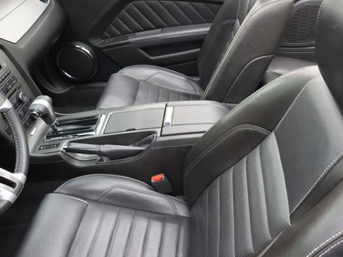 Used 2010 Ford Mustang GT Premium RWD image 52