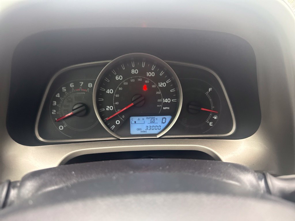 Used 2014 Toyota RAV4 XLE FWD image 2