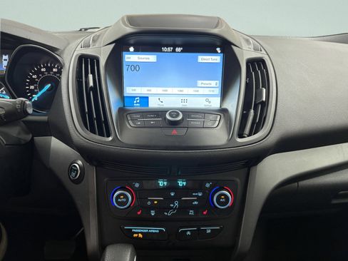Used 2019 Ford Escape SE FWD image 13
