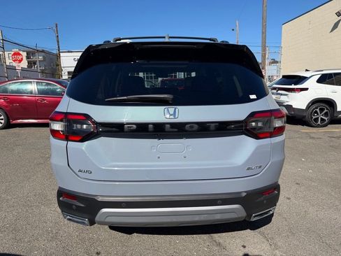 Used 2023 Honda Pilot Elite image 6