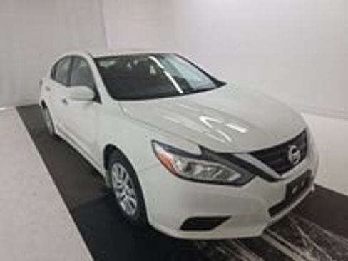 Used 2018 Nissan Altima 2.5 S w/ S Convenience Package FWD image 12