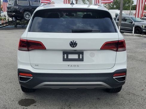 Used 2024 Volkswagen Taos SE FWD image 6