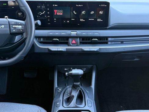 Used 2025 Kia K4 EX FWD image 32
