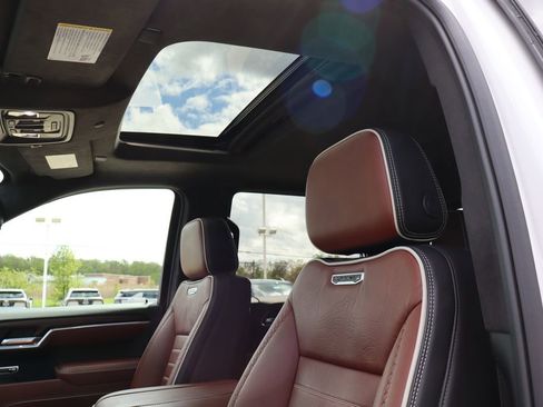 Used 2025 GMC Sierra 1500 Denali Ultimate AWD/4WD image 37