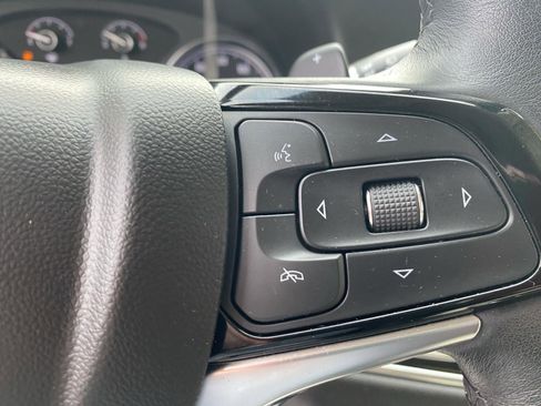 Certified 2023 Buick Enclave Essence AWD/4WD image 41