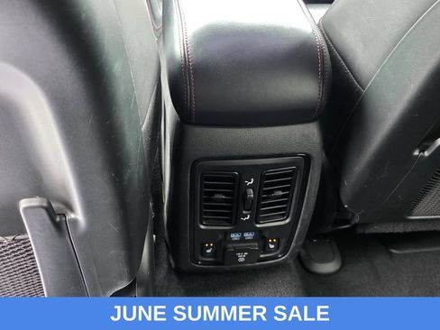 Used 2024 Dodge Durango GT AWD/4WD image 14