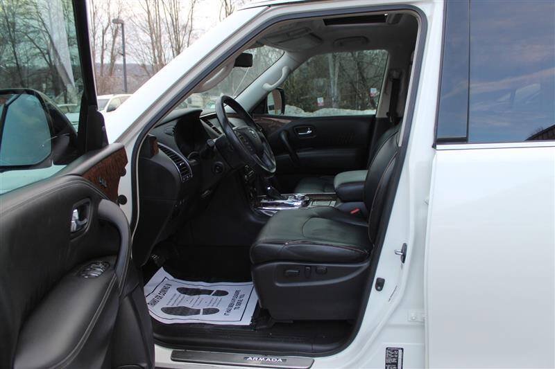 Used 2018 Nissan Armada Platinum w/ Interior Lighting Package AWD/4WD image 10