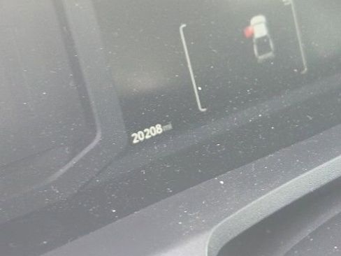 Used 2024 Toyota Tacoma SR5 image 3