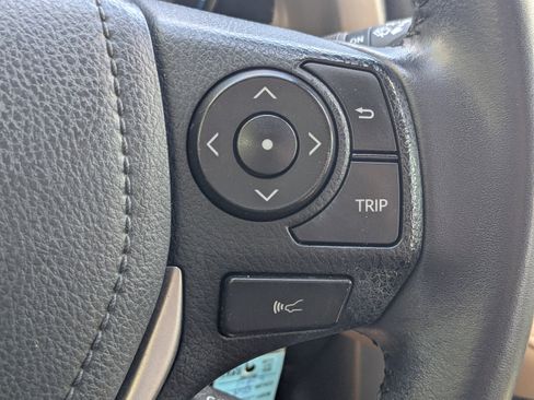 Used 2017 Toyota RAV4 XLE image 28