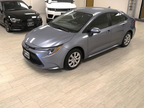 Used 2022 Toyota Corolla LE image 80